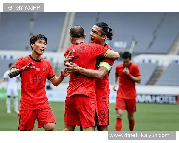 东亚杯精彩回顾香港对阵朝鲜全场比赛录像分享与分析